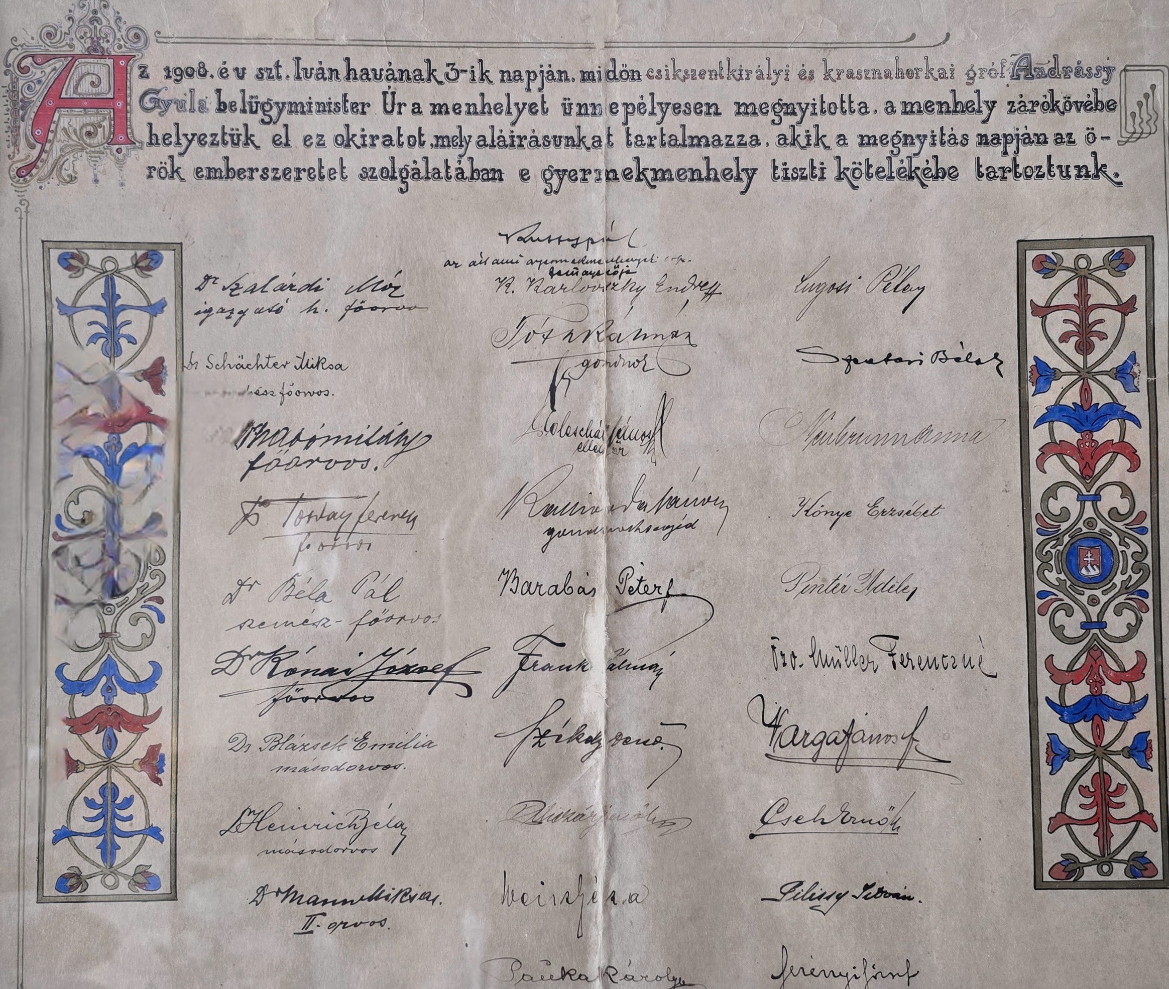 Régi dokumentum aláírásokkal