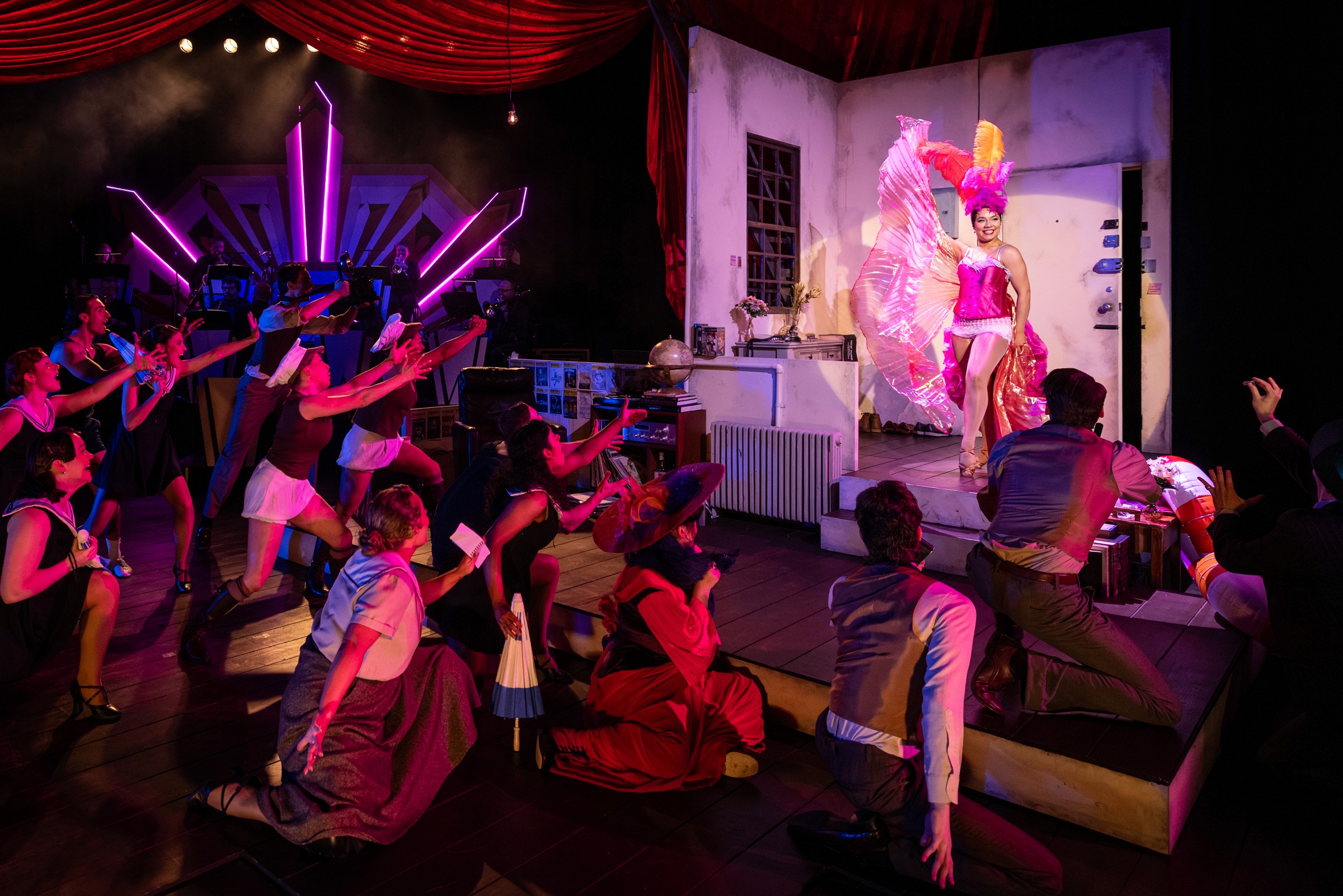 Show Photo: Final beat of "Show-off" Scene