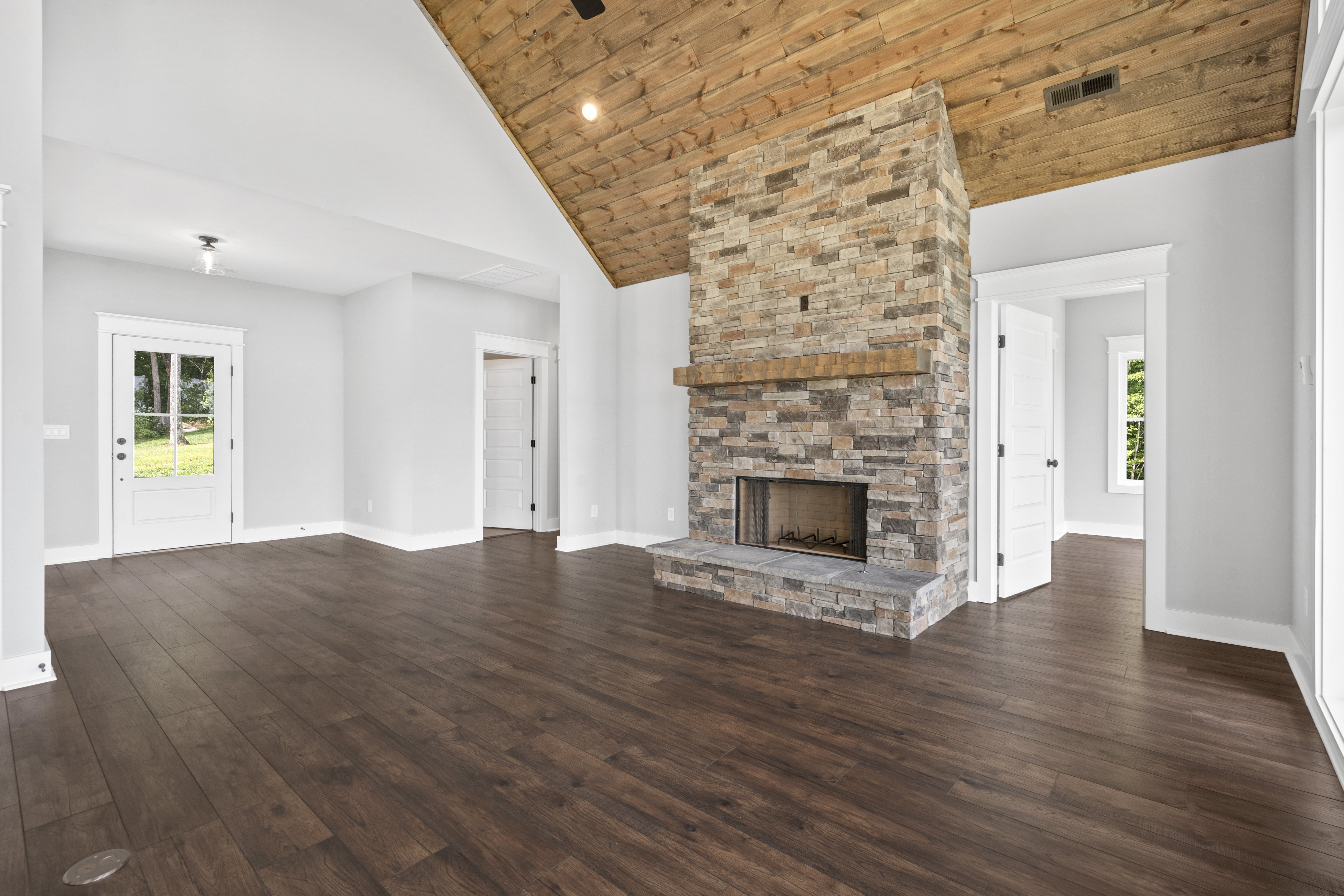 Custom Bathroom with walk-in shower and luxurious finishings in GA,TN,NC, and SC