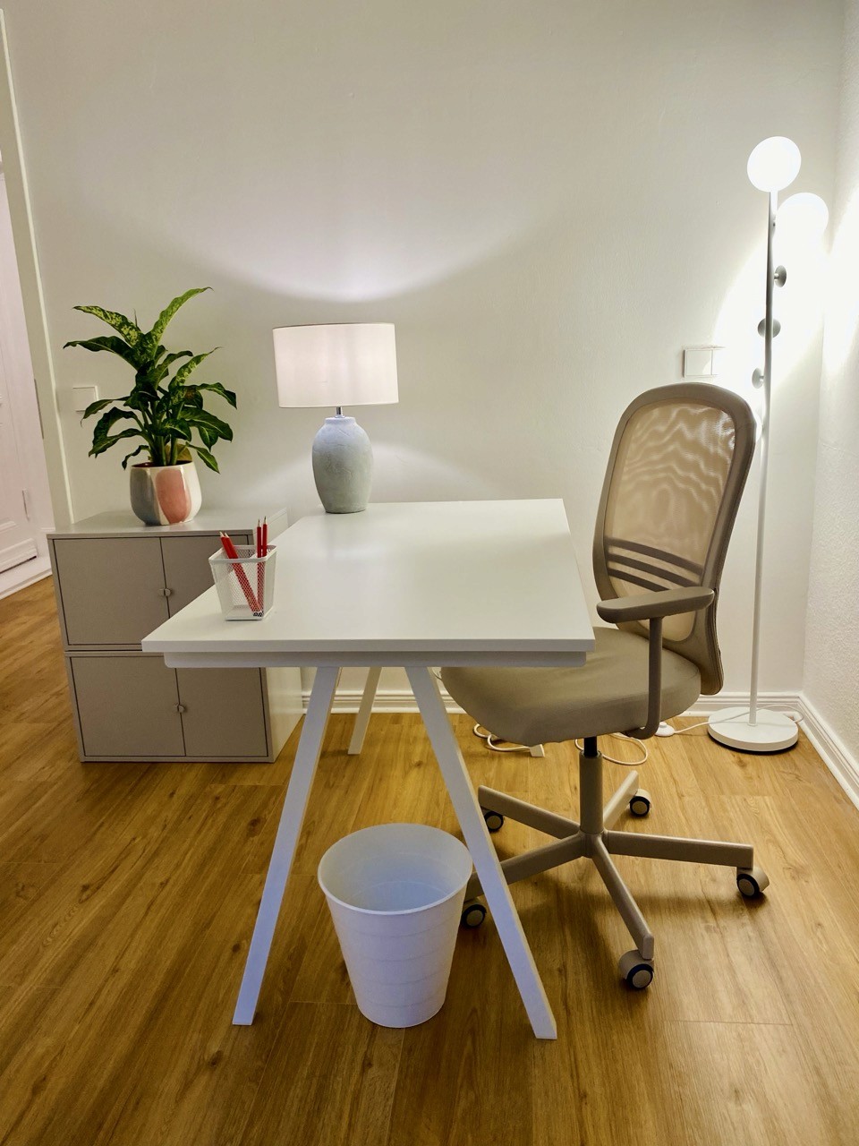 Therapieraum in Berlin Arbeitsecke