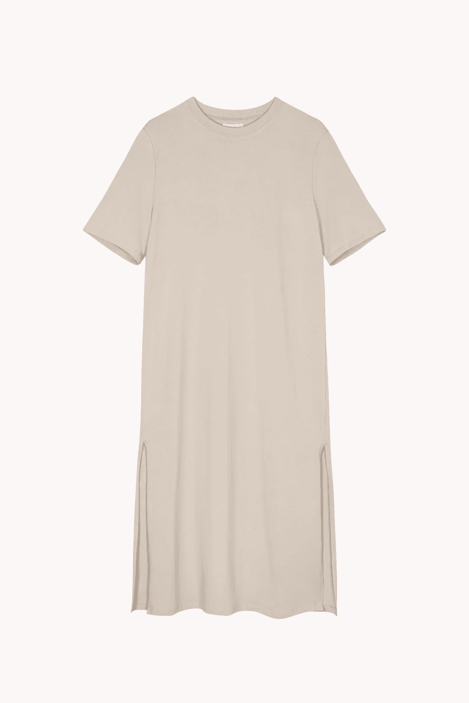 Beige t-shirt dress with side slits.