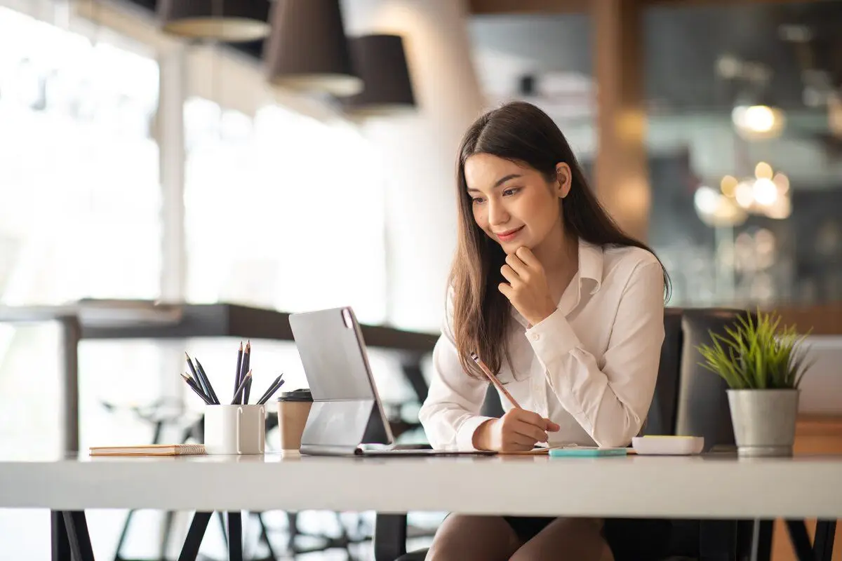 9 Questions to Ask Your Health Insurance Broker in Hong Kong