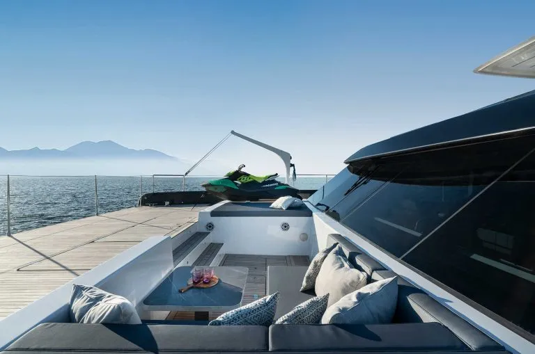 Bow solarium of the 70 Sunreef Power