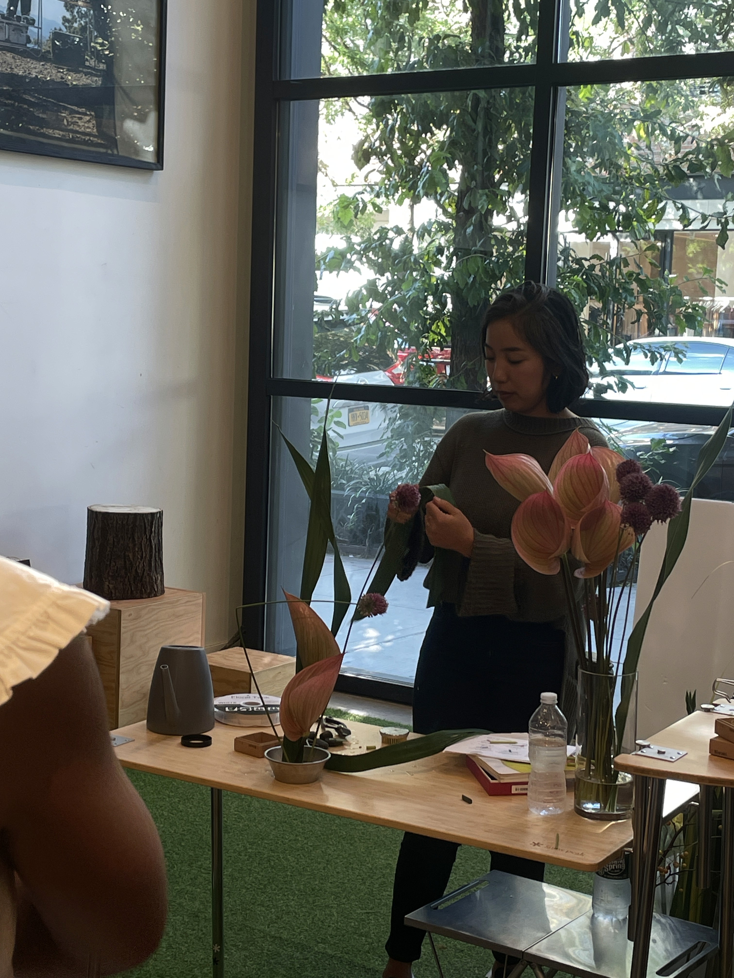 Outdoor shower facilites in a high-end home