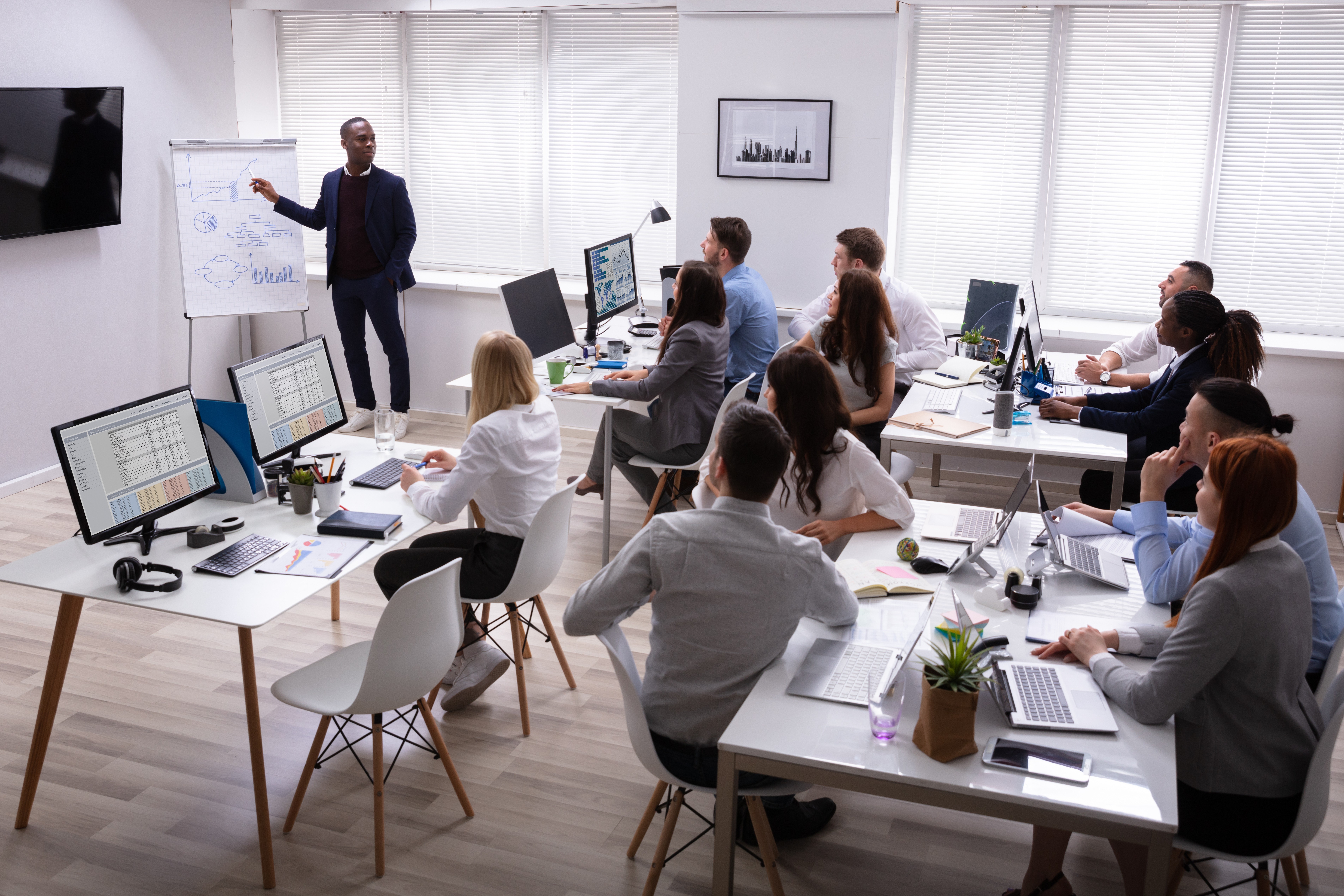 HR leader doing a presentation