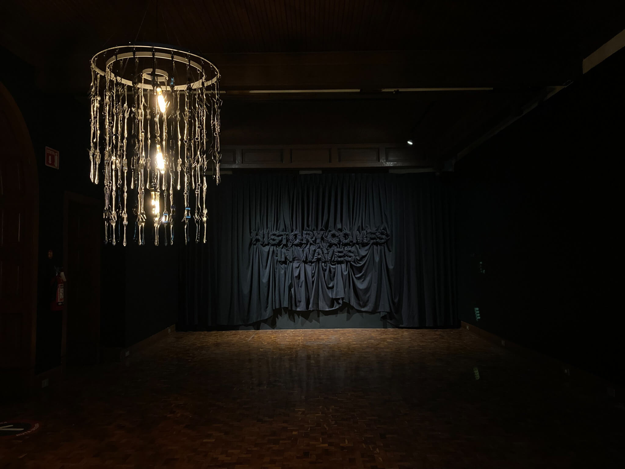 carlos vargas pons "metrópolis" en arte actual galería made week 2025 Arte y diseño en Monterrey