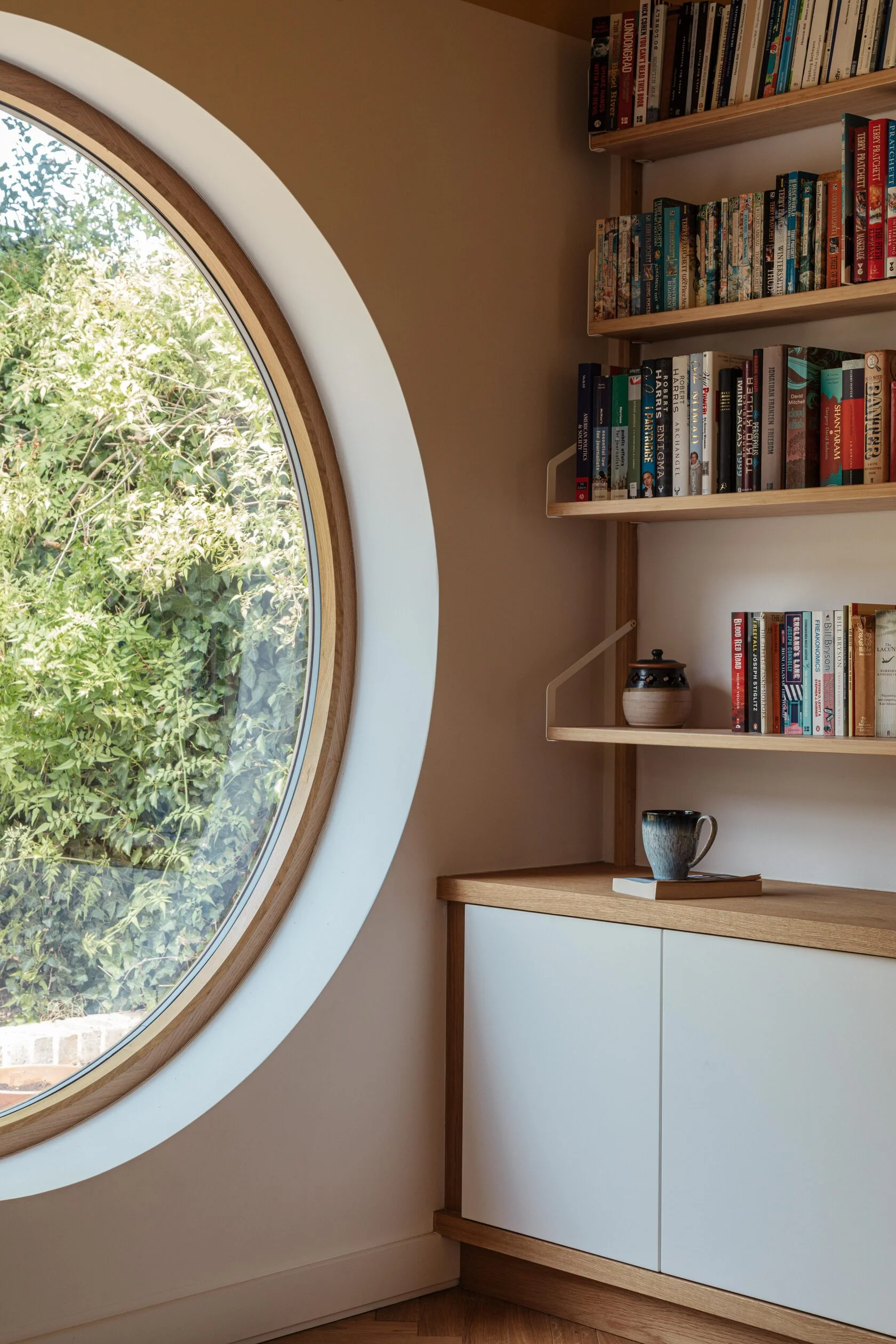 Photograph of house featured in press release.