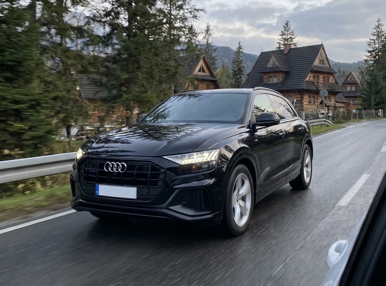 wynajem auta Rzeszów jazda samochodem trasa