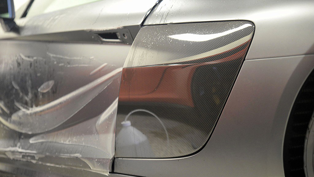 Matt karosszériavédelem Audi R8 sportautón