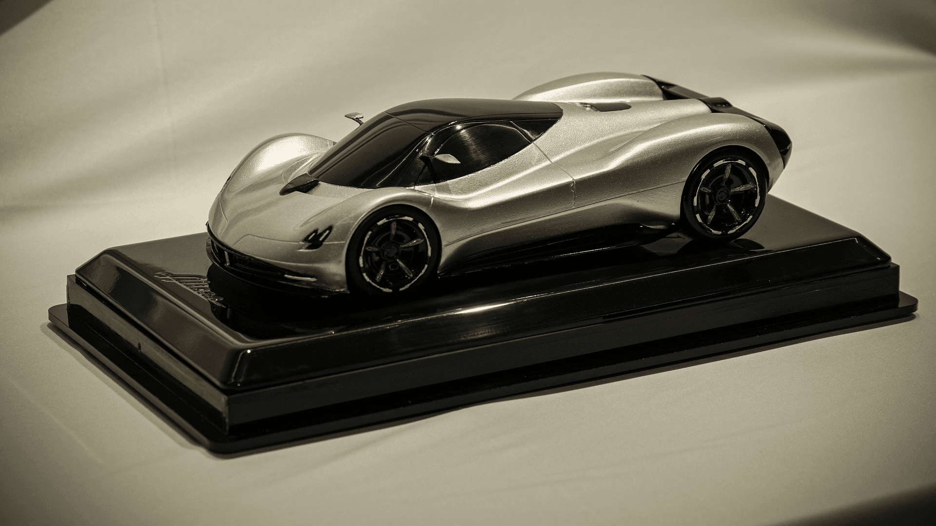 Pagani Alisea 1:!2 Scale model manufactured and designed by theCraftiqs | A Design Studio