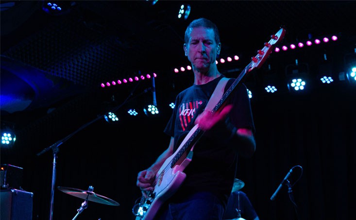 Gary Boondt shreading bass guitar at Moes Alley.