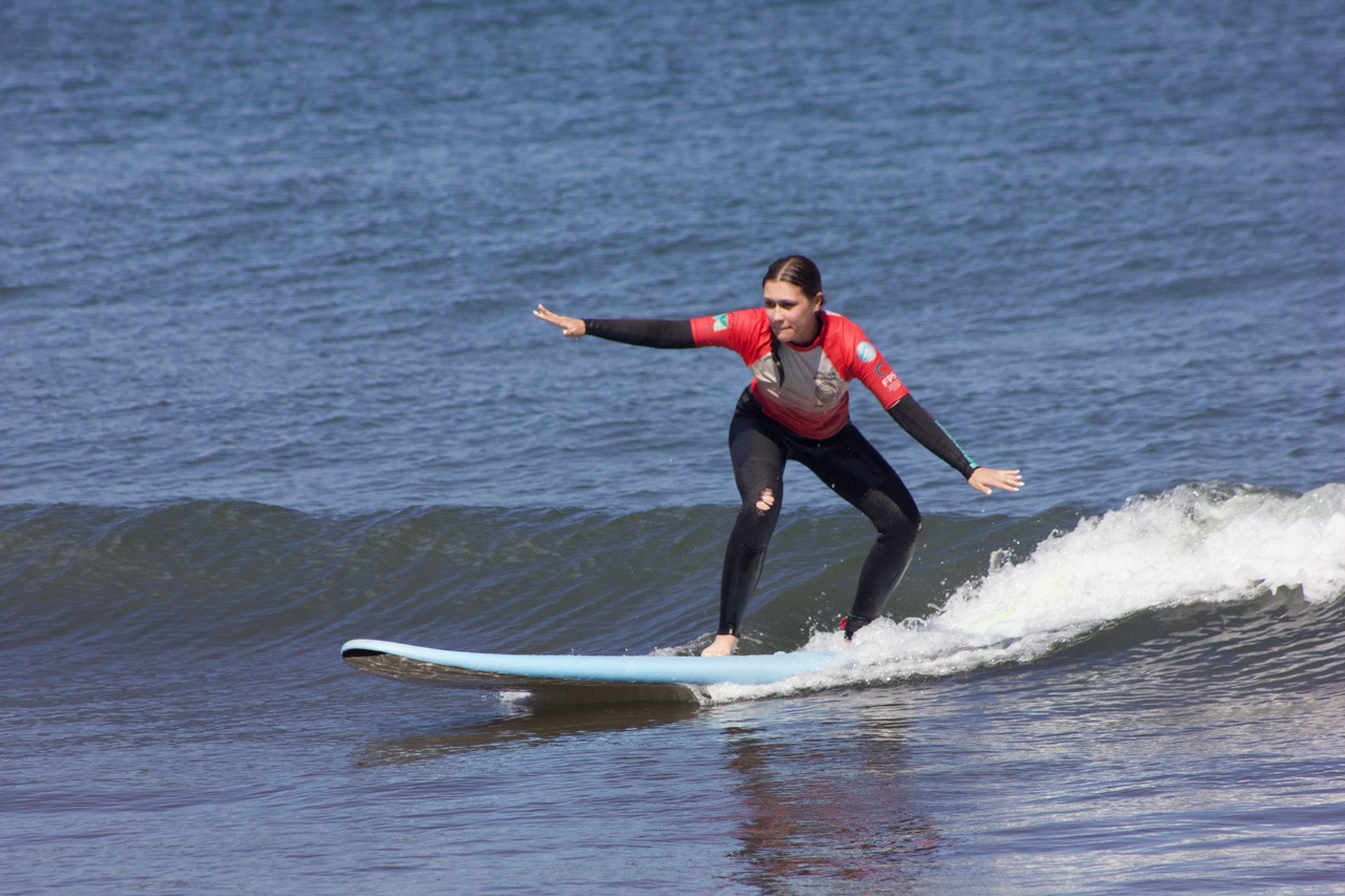 Beginner surf lesson