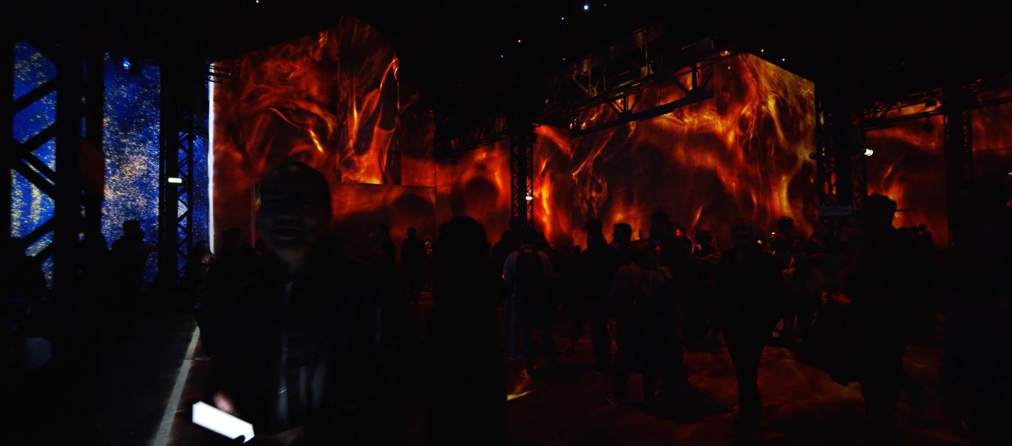 life and chaos at the atelier des lumieres 2019