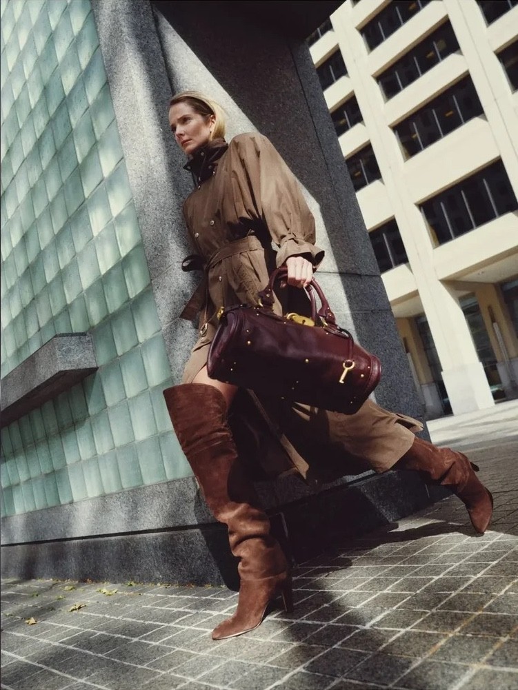 Editorial carousel image 21