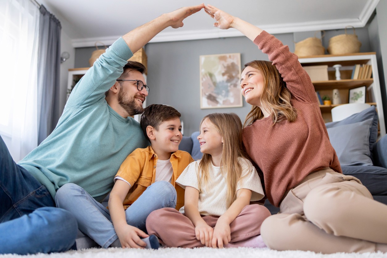 Glückliche, weiße Familie
