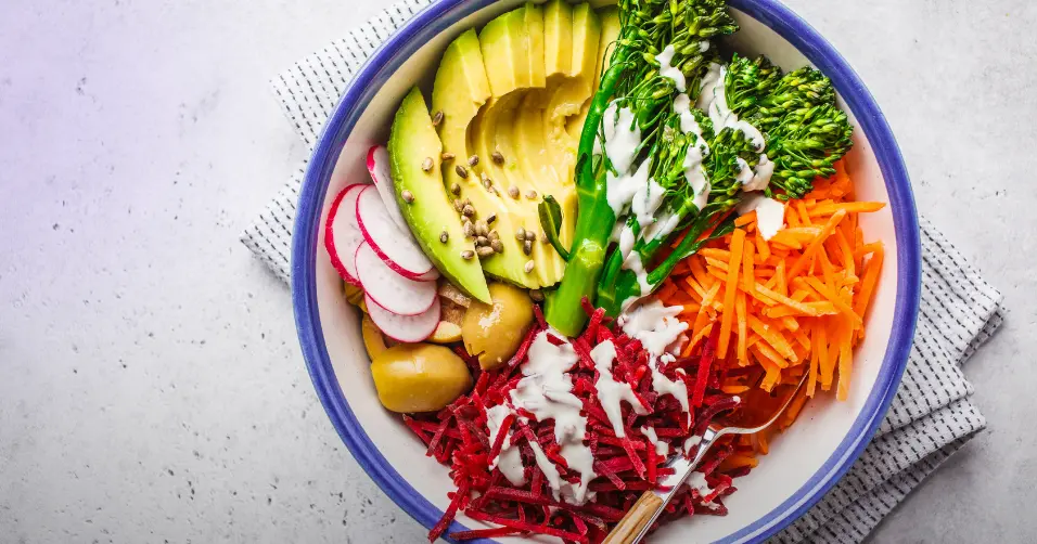 Phytonutrients are plant compounds with antioxidant and anti-inflammatory benefits.