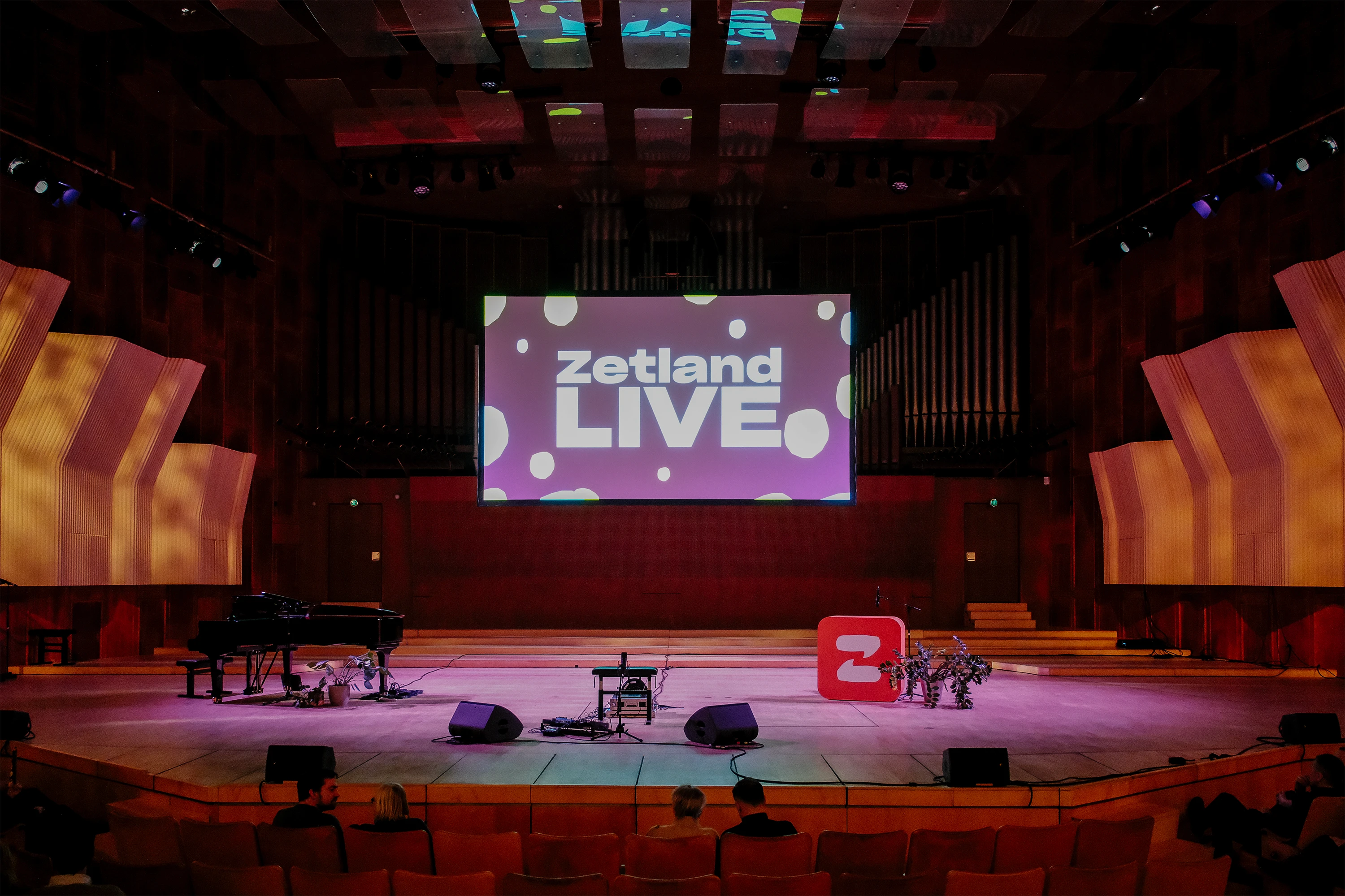 Zetland Live