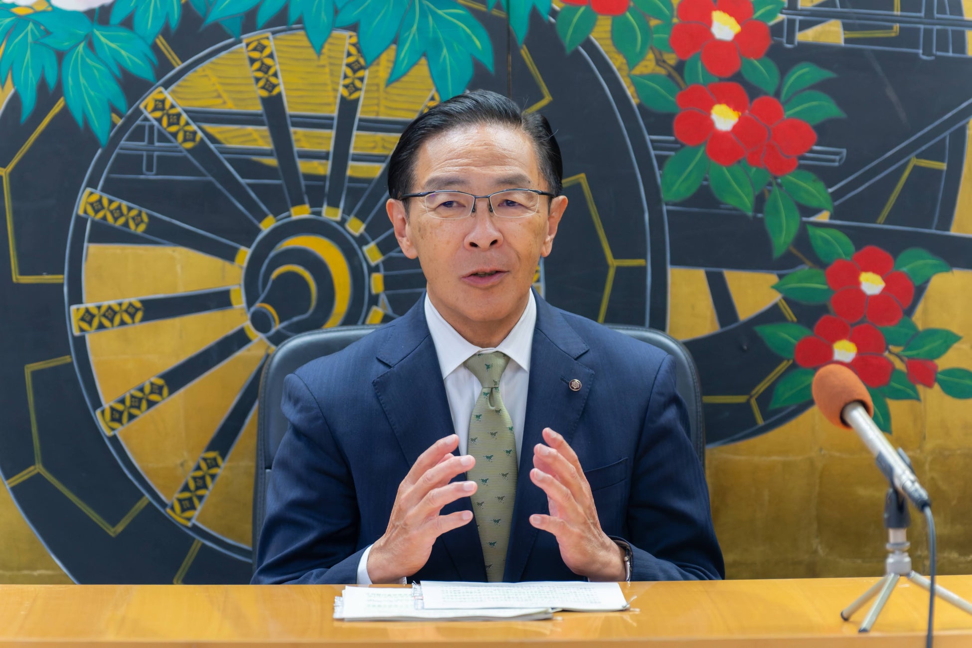 京都府 知事 西脇 隆俊氏