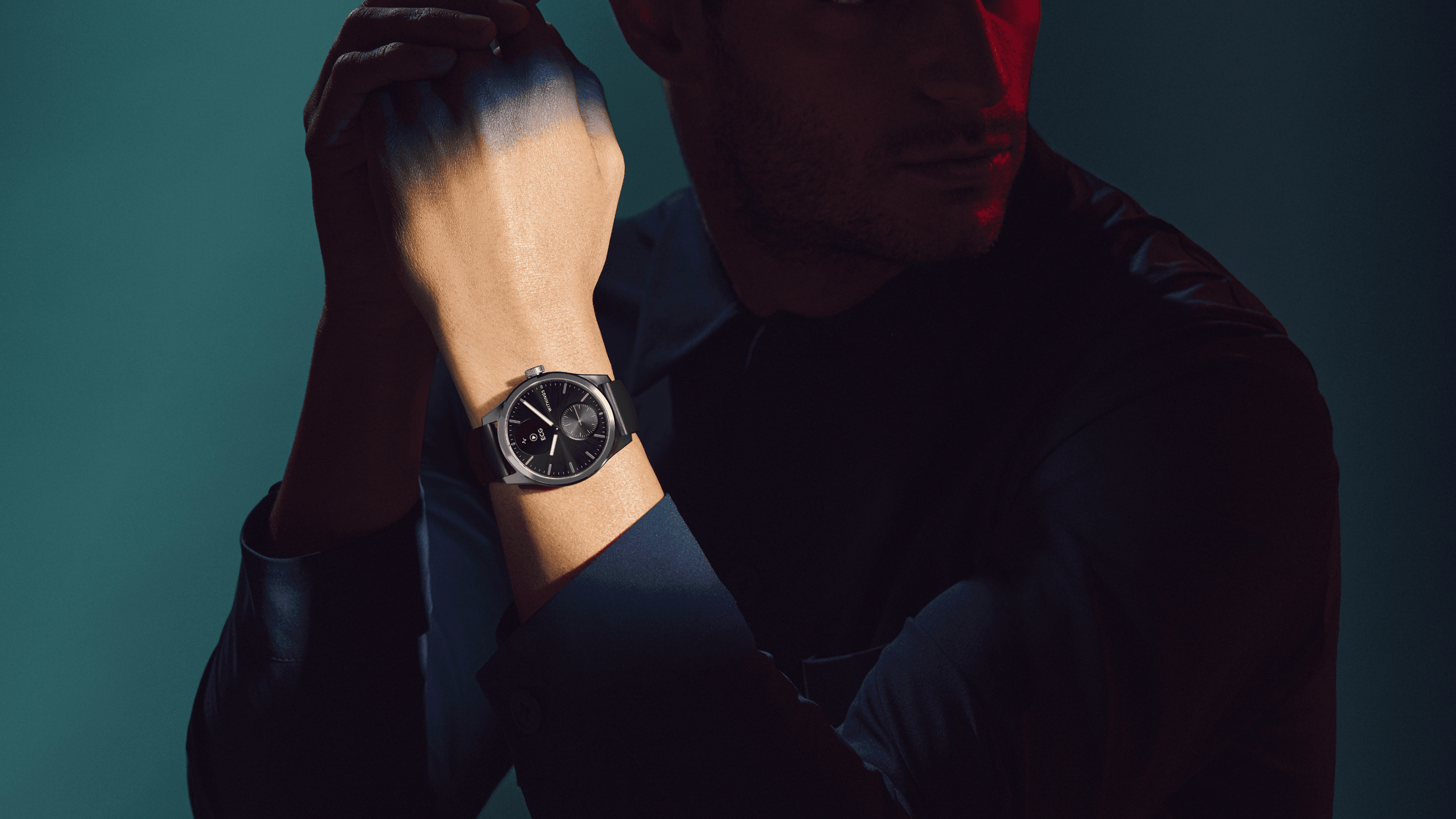 Art direction for Withings ScanWatch 2 seasonal campaign, high-fidelity sports lifestyle imagery by Manuel Astorga