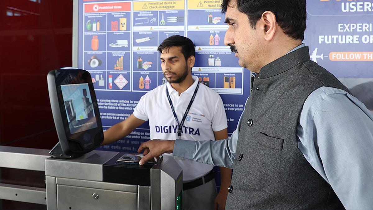 Man using digiyatra