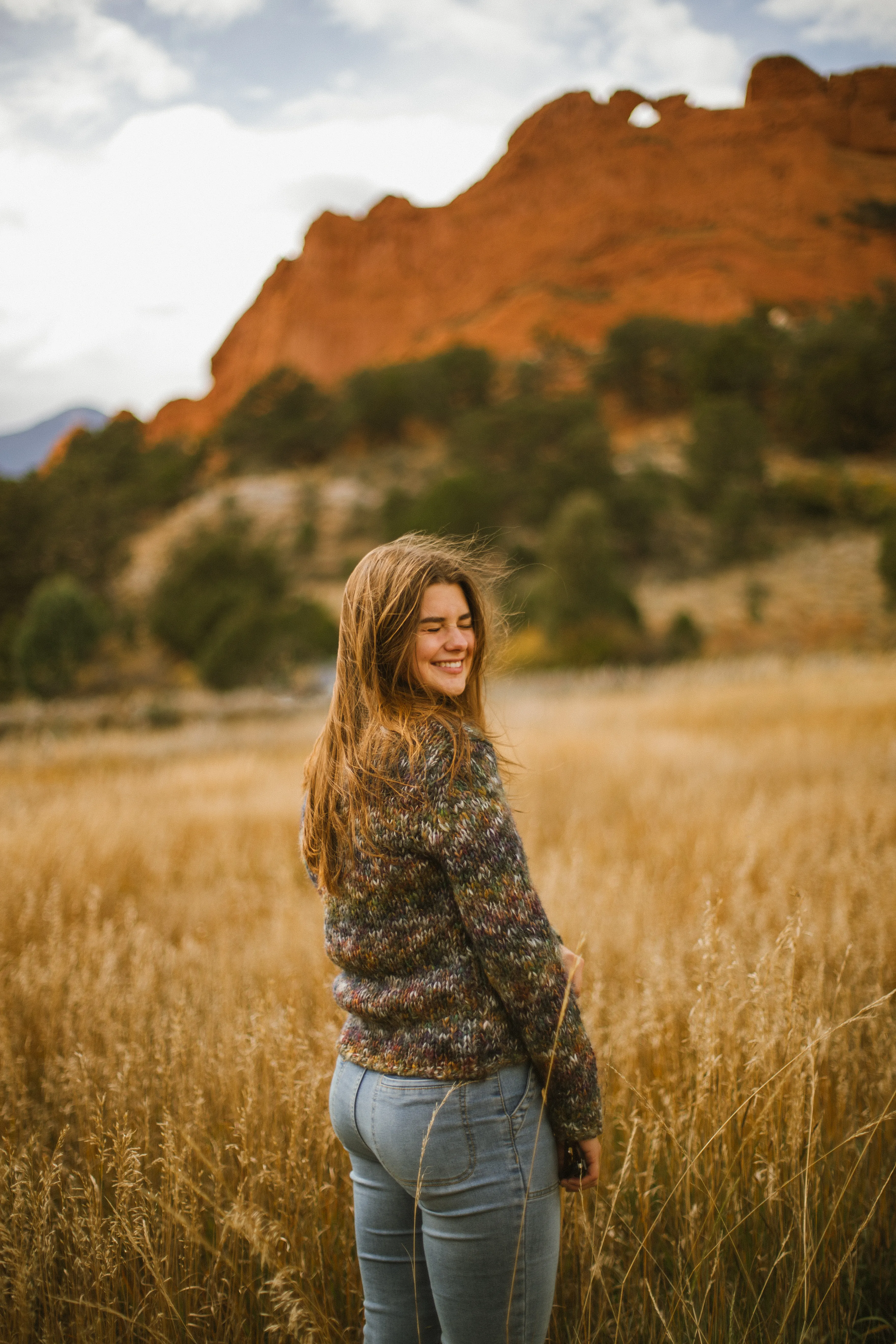 Batch.Works logo over a photo of a box of 3D printed objects