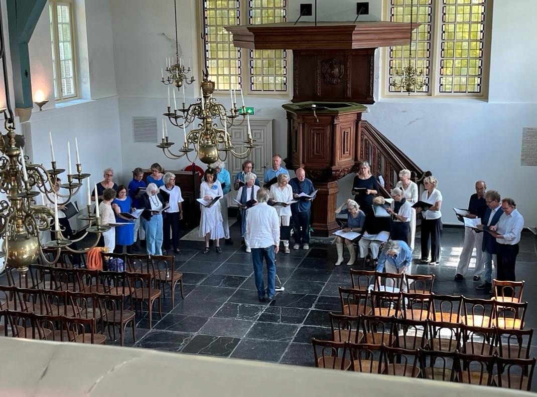 Afbeelding met overdekt, persoon, kerk, kleding

Door AI gegenereerde inhoud is mogelijk onjuist.