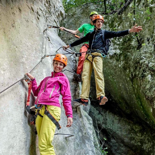 阿尔科的里奥萨拉戈尼铁索攀岩门票