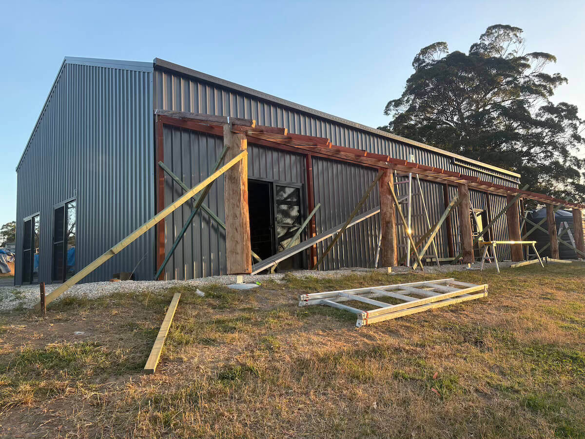 A shed house built with hemp blocks.