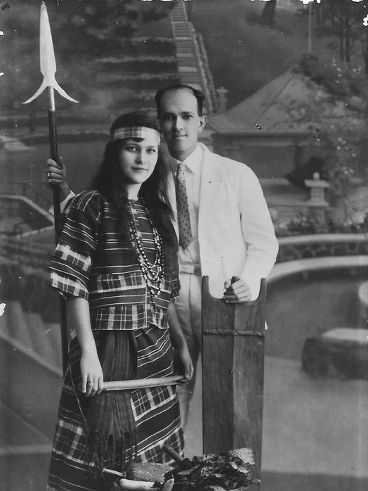 Abuelita & Abuelito0002.jpg