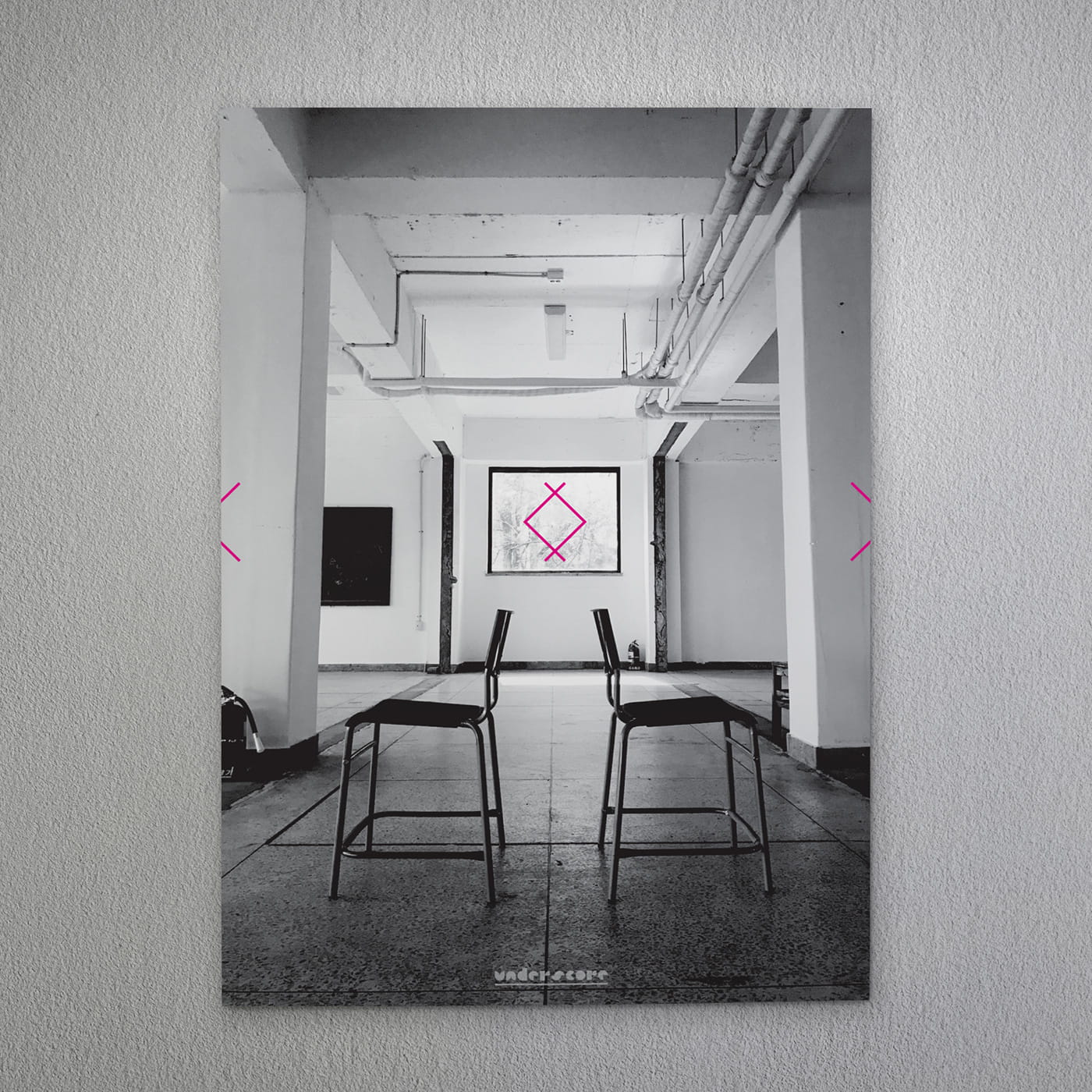 프레임 인 스페이스 콘셉트의 관계 포스터 디자인, 현대 전시 그래픽 아트워크 – Studio Underscore