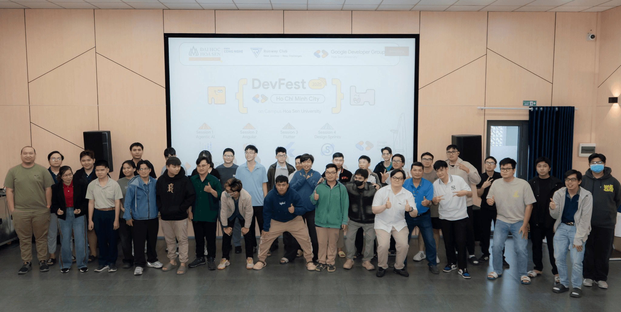 Hướng nội, không thích giao tiếp thì học ngành gì? Gợi ý những lựa chọn phù hợp tại HSU