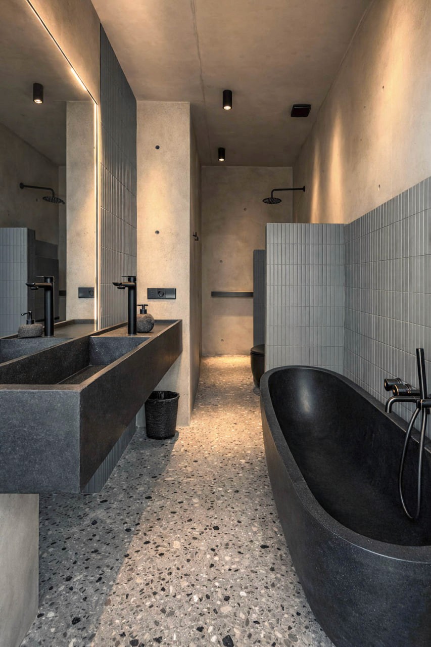 Luxury 4-bedroom villa in Kabakaba, Seseh