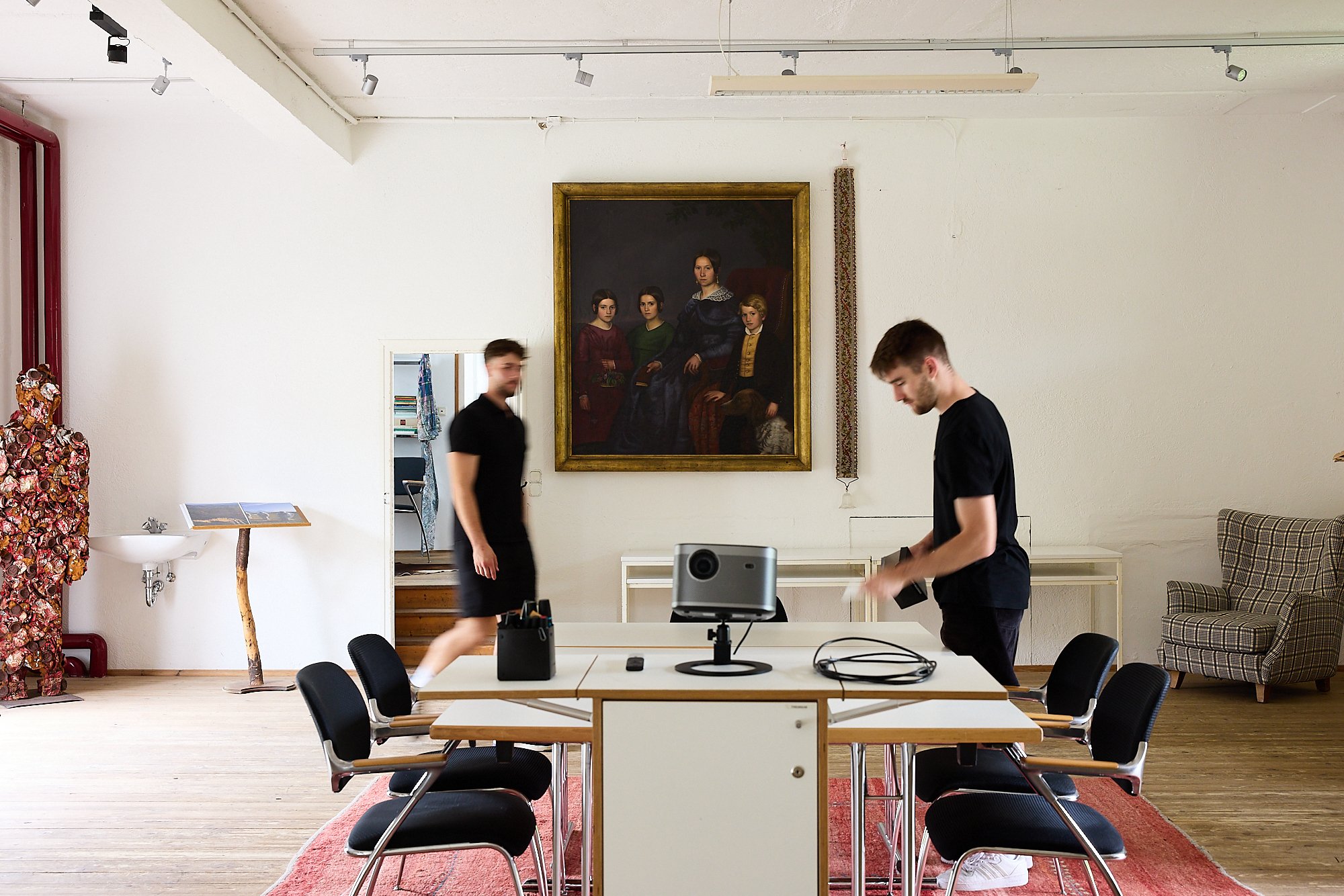 COLLABORATION & BUILD