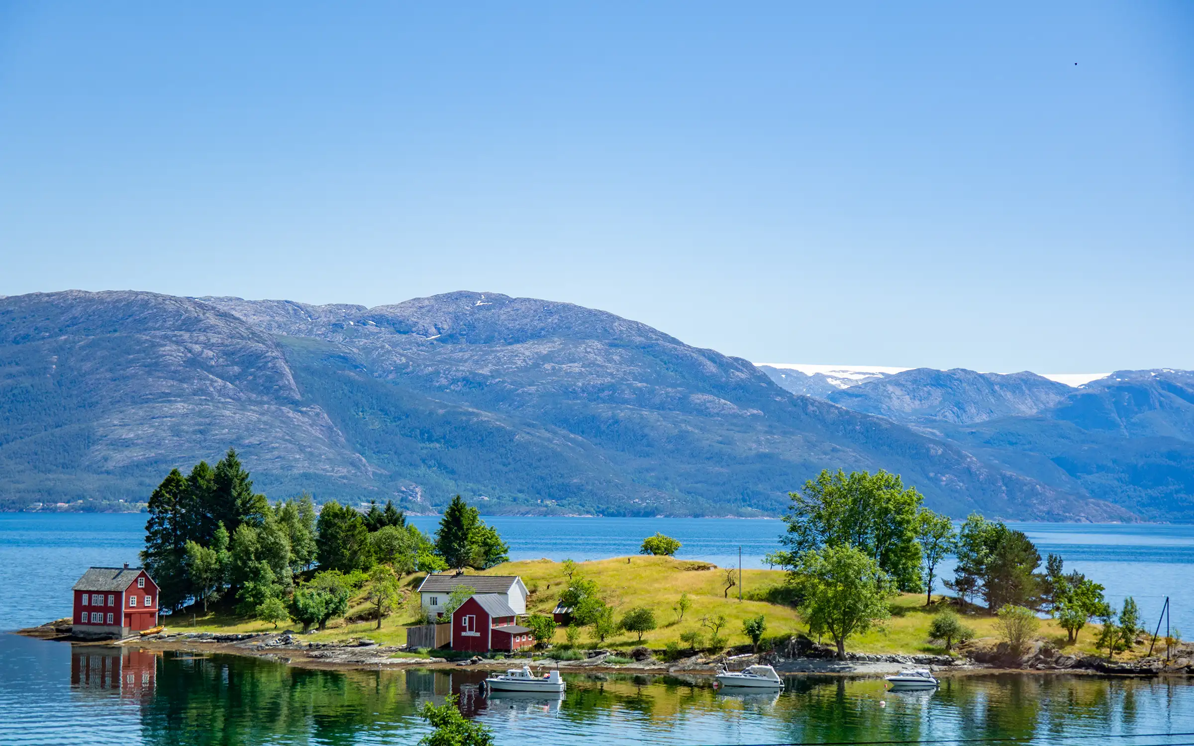 Hardangerfjorden rundt på sykkel | Expa Travel