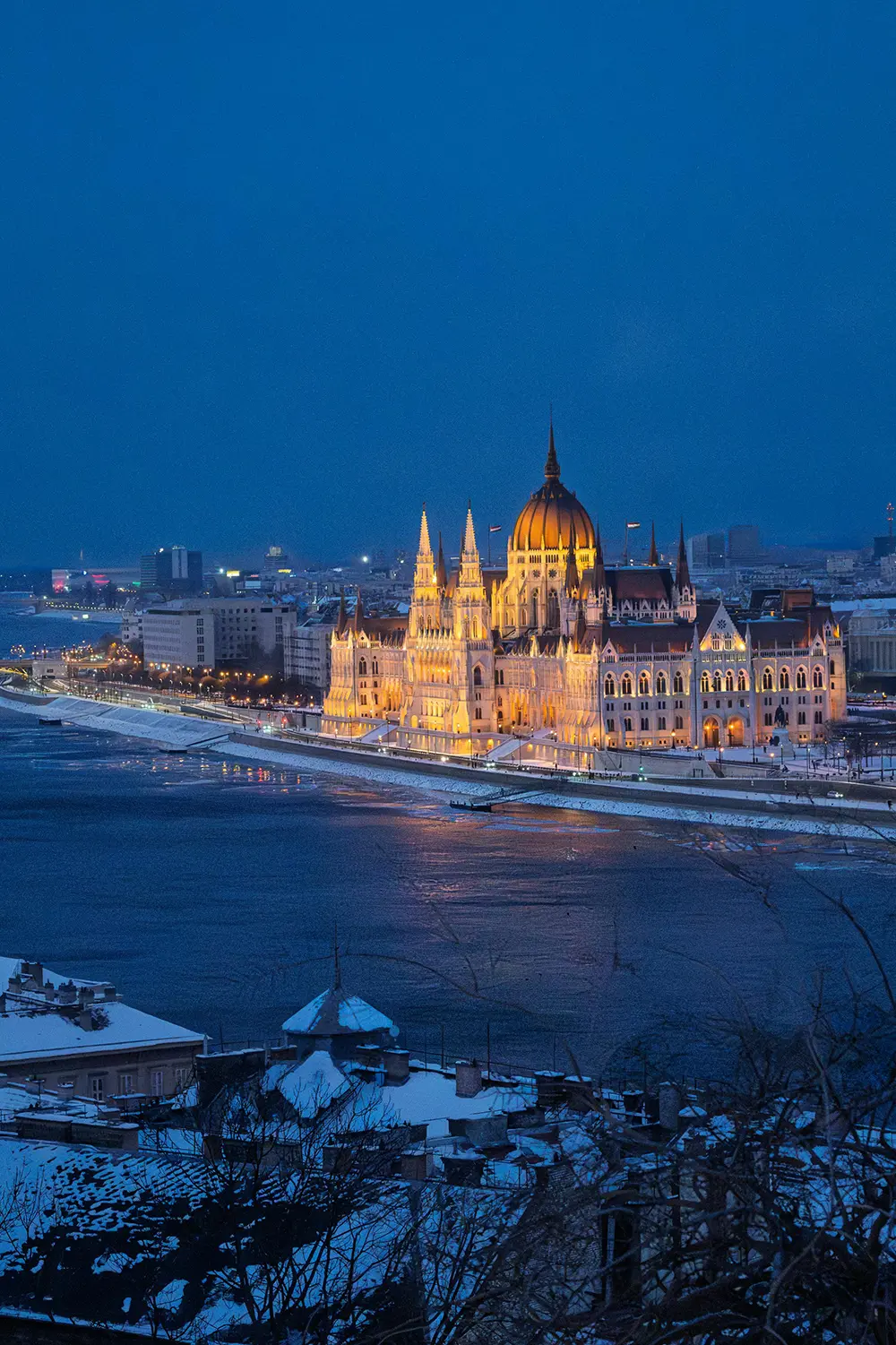 Coach explaining something to an athlete