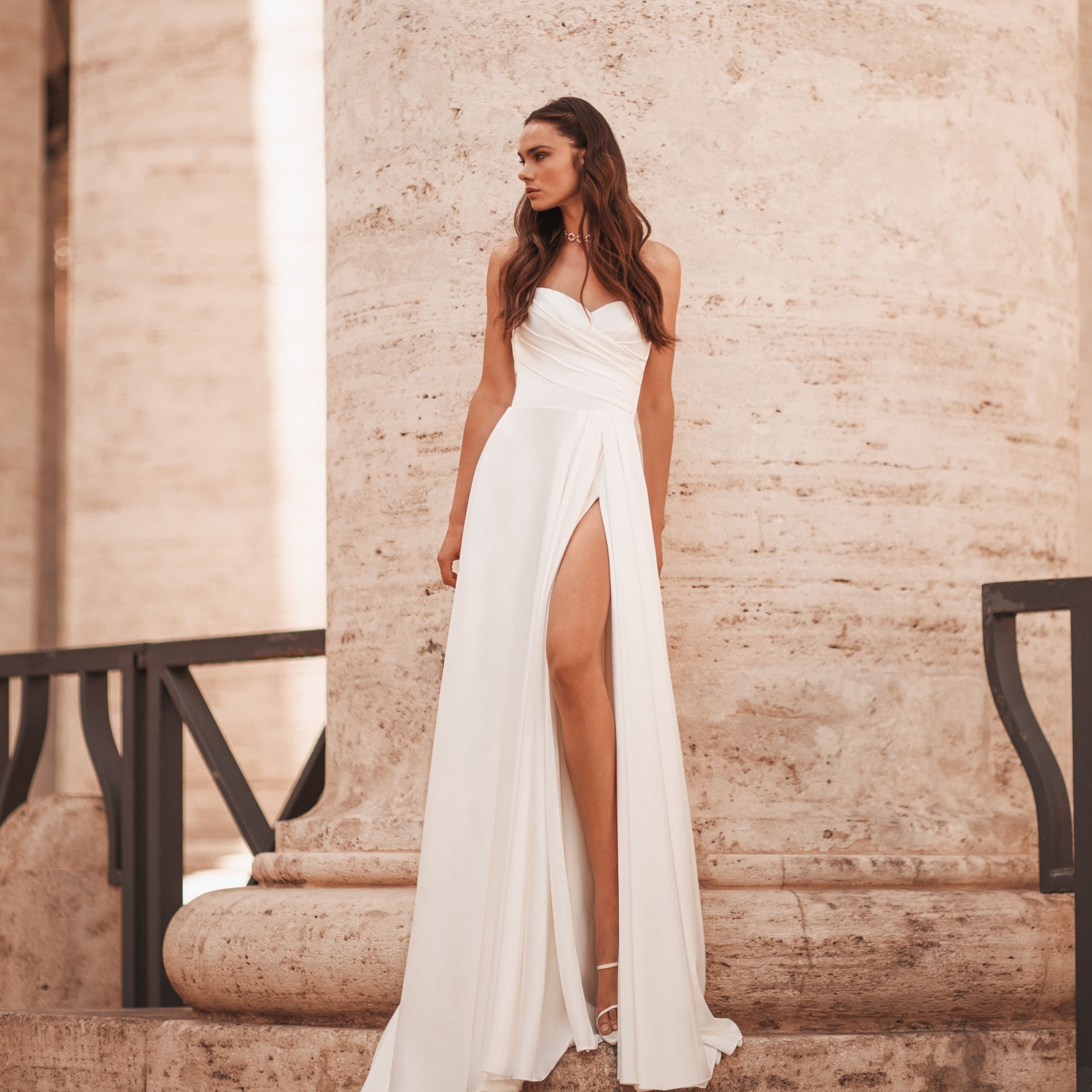 Schlichtes Brautkleid für Strandhochzeit