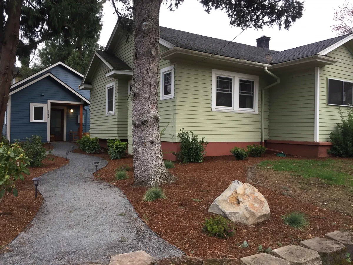 Accessory dwelling unit design inspiration for Pasadena, CA by Uni Construction