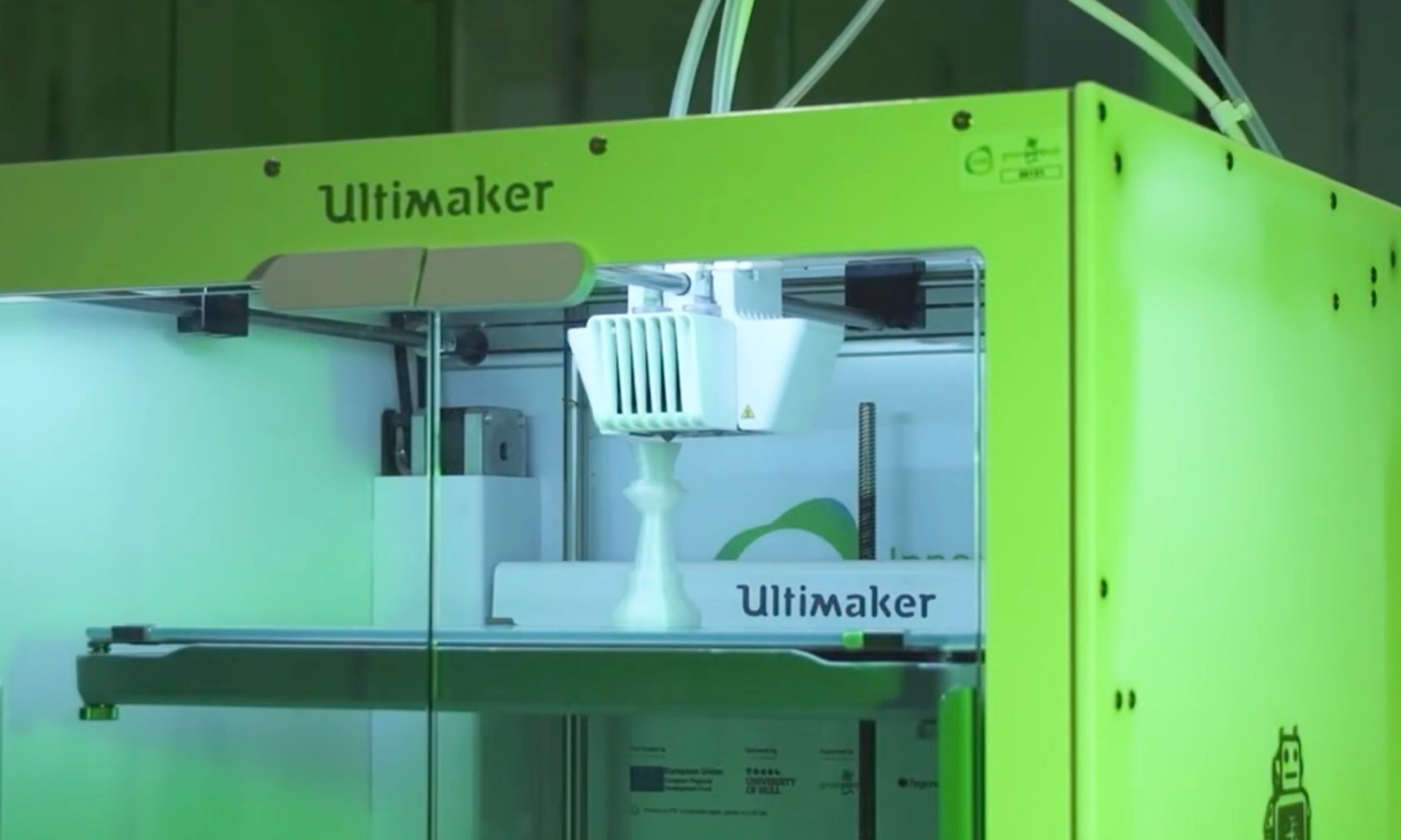 A photo of a 3D printer