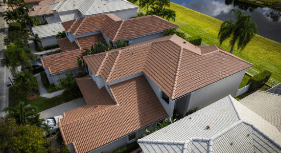 Roofing contractor serving Pompano Beach, Florida