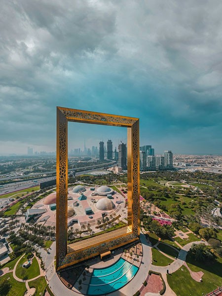 Neighborhood's highlights