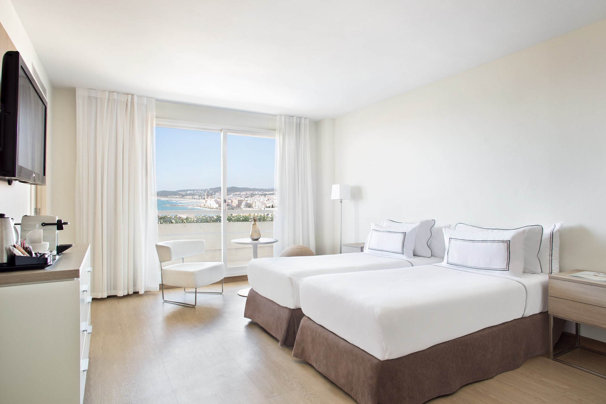 Cozy Winter: A Tale of Style and Solitude