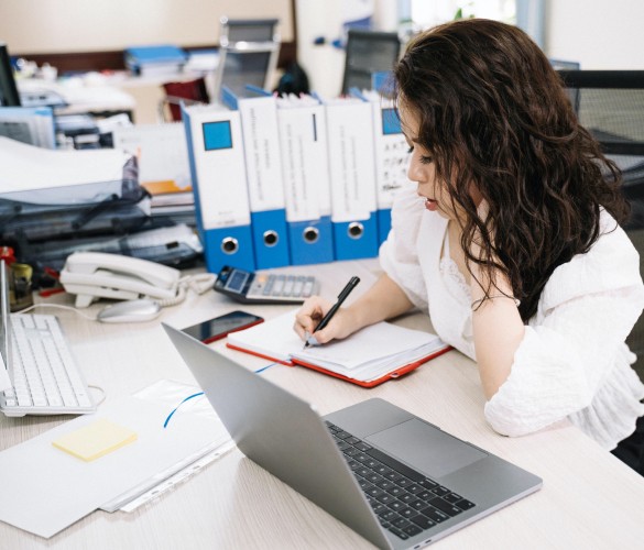 oamenii-si-tehnologia