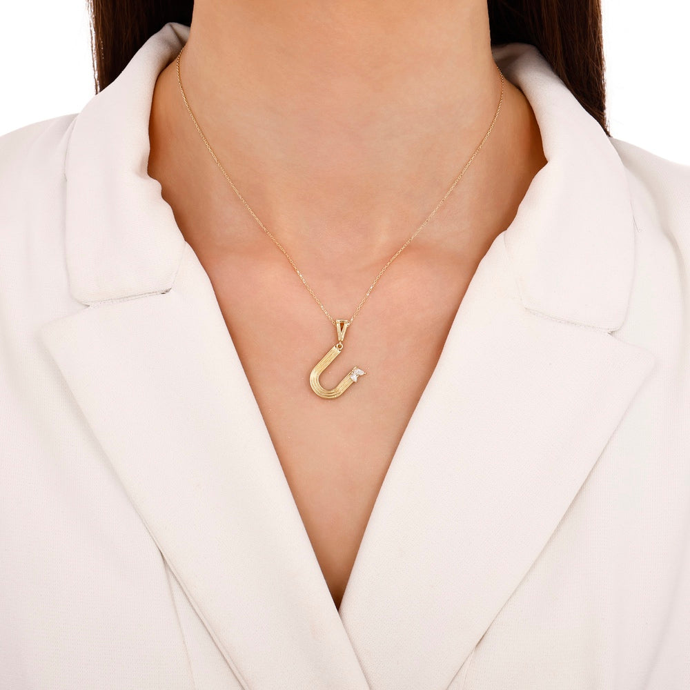 Assos Pırlanta 14 Ayar Altın U Harf Kolye Ucu Şık Tasarım