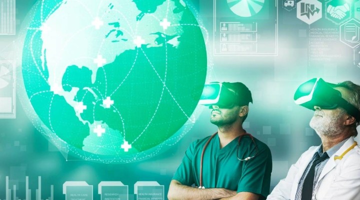 healthcare doctors using VR technology and AI