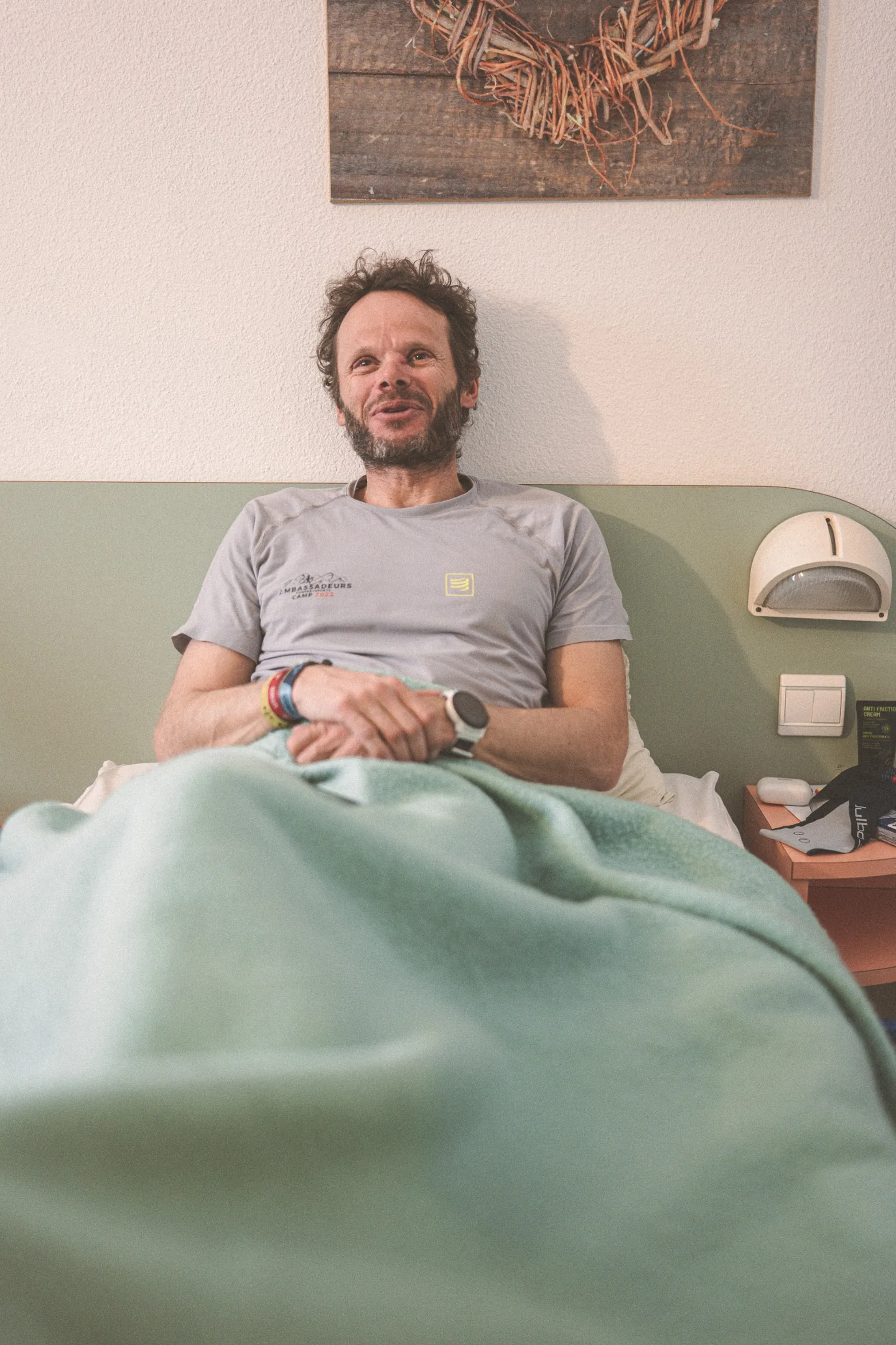 Live interview of a Julbo athlete during Pierra Menta by the Outdoor Perspectives team