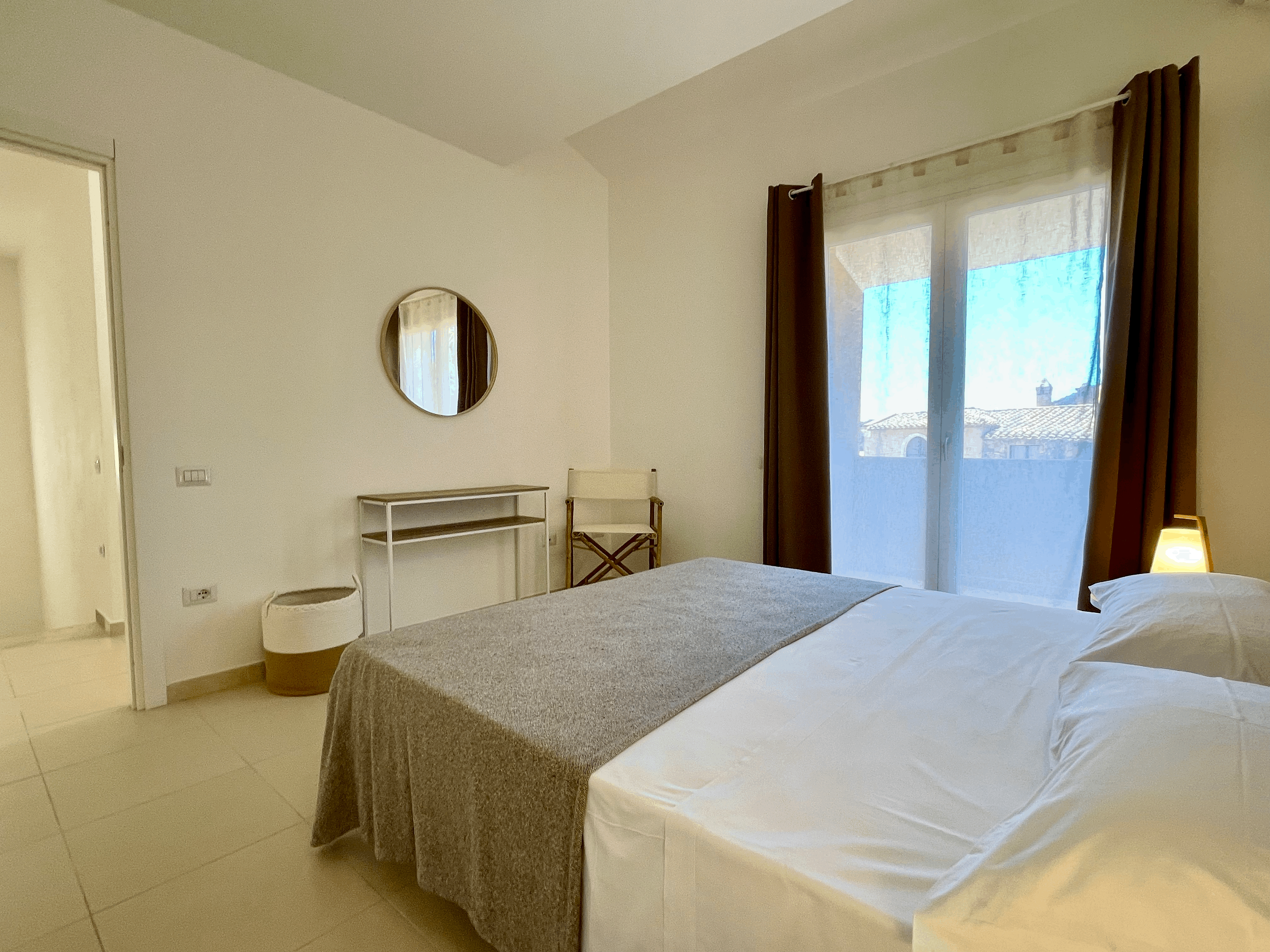 Camera da letto matrimoniale del Trilocale Shardana Standard