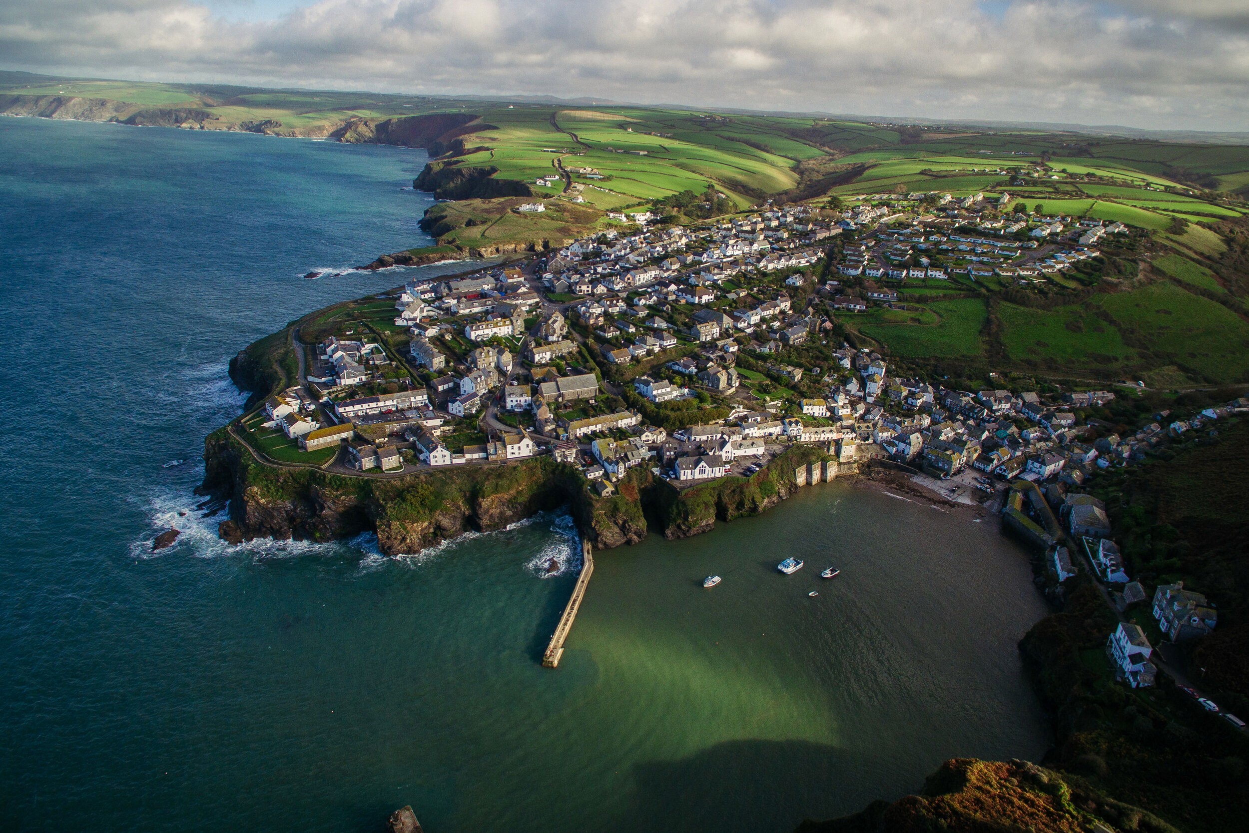 Port Isaac by Matthew Thompson