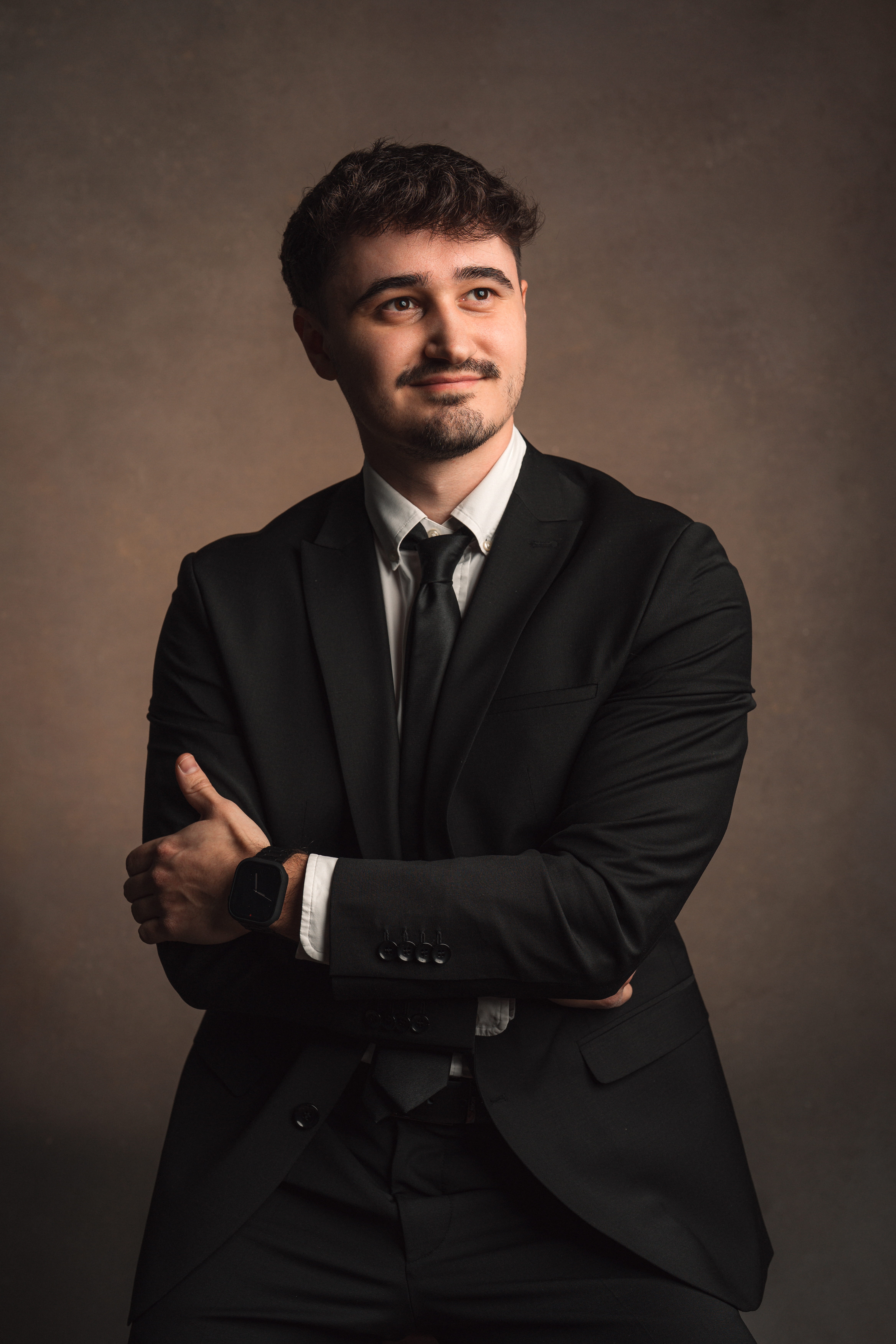 Portrait of a wedding filmmaker from the Emoria Films team with a refined, editorial aesthetic