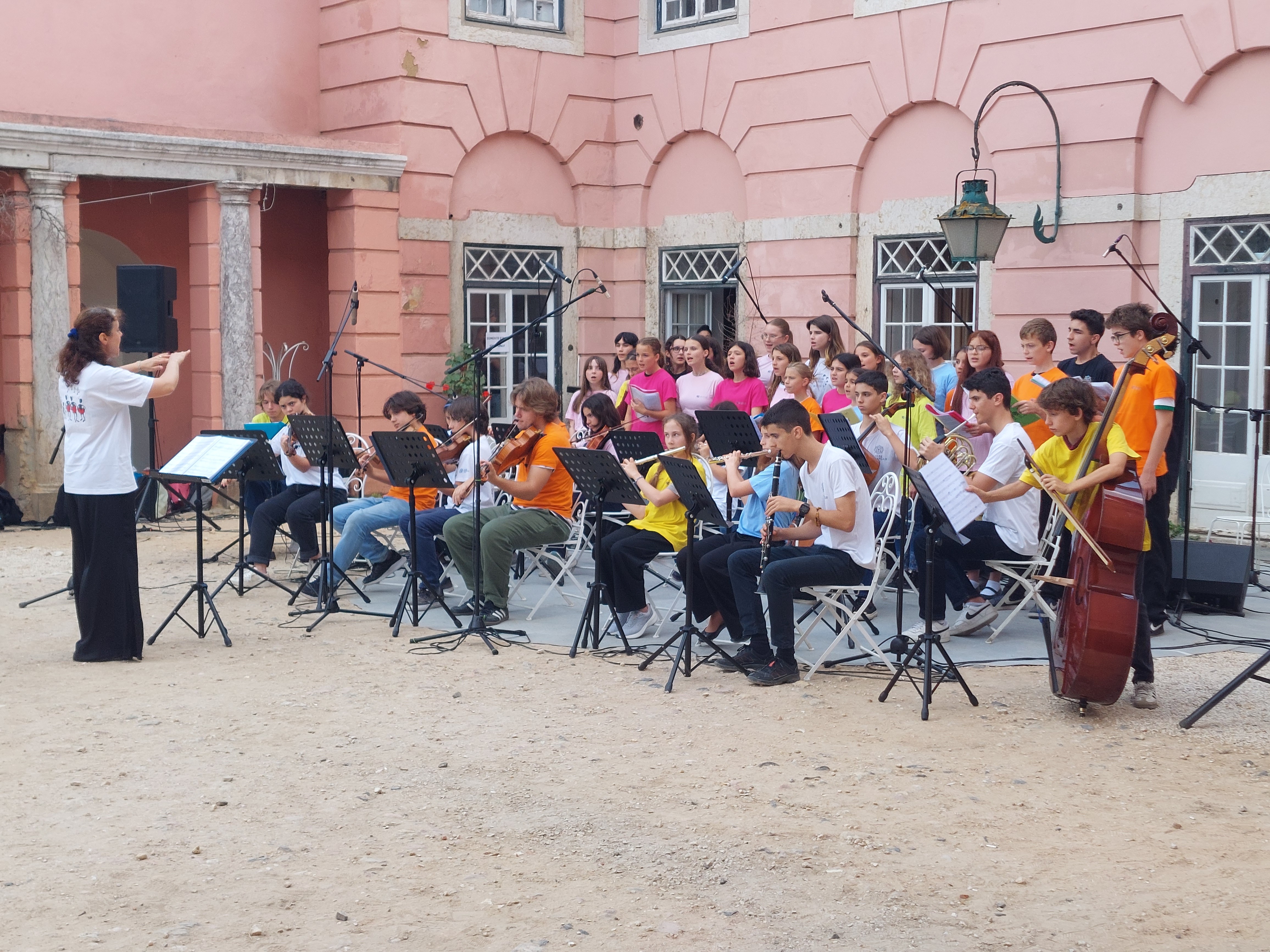 Chorale du Lycée Français Charles Lepierre a ouvert notre Fête de la Musique