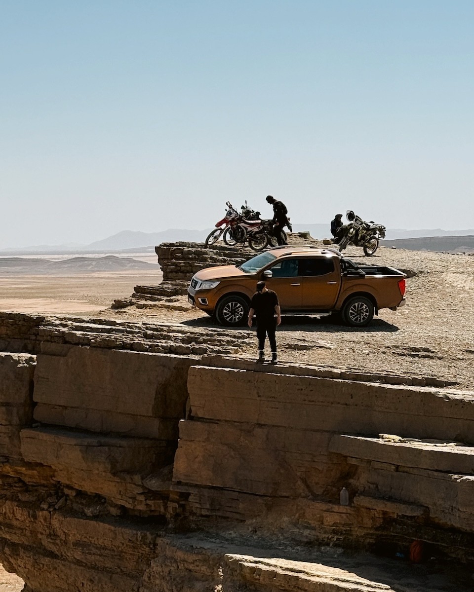 Всё включено: мотоцикл, вилла, еда и катание каждый день.